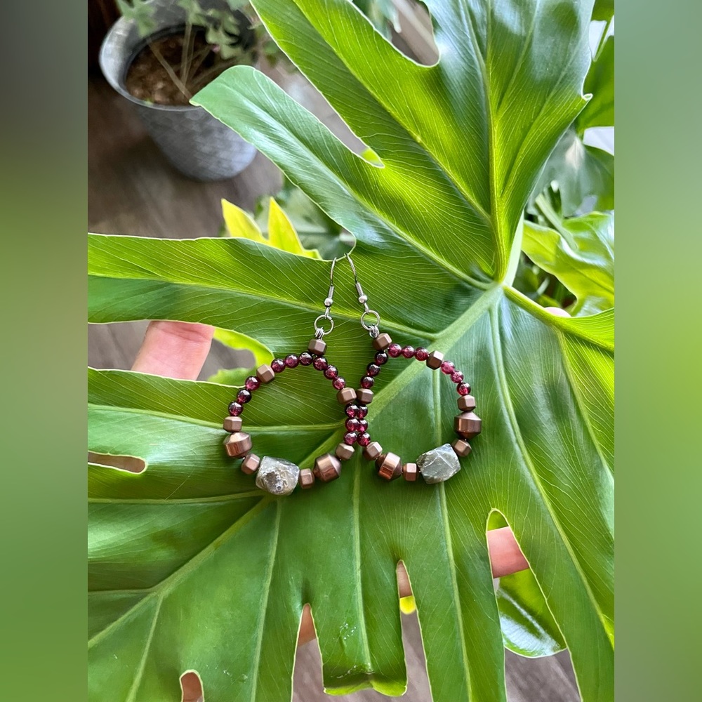 Labradorite - Hematite - Garnet Earrings